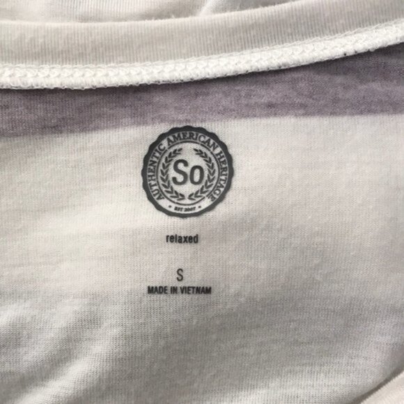 Authentic American Heritage V-Neck Top Size S - Picture 5 of 5